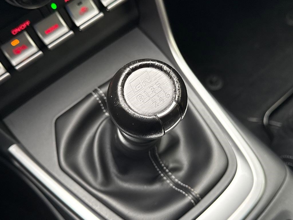 Used 2023 Toyota GR86 Premium w/ ALL Weather Mat Package (TMS) image 29