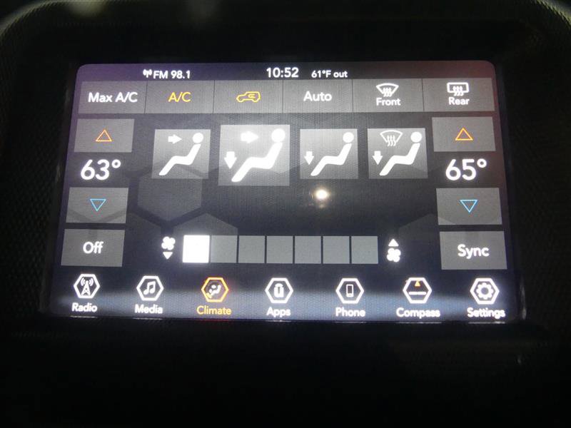 Used 2020 Jeep Wrangler Unlimited Sahara image 38