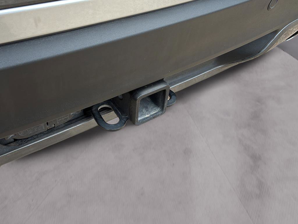 Used 2022 Ford Explorer XLT w/ Equipment Group 202A image 44