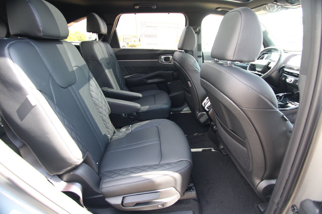 New 2026 Kia Sorento SX Prestige AWD/4WD image 9