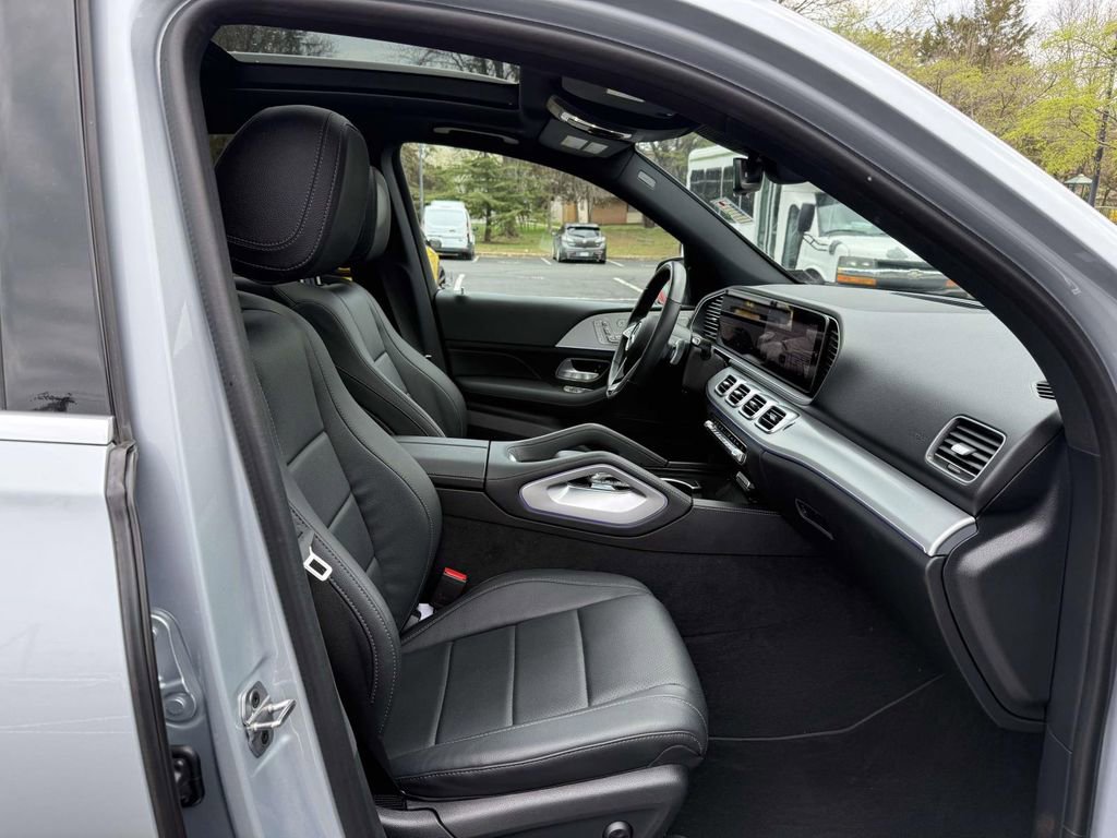 Used 2024 Mercedes-Benz GLE 350 4MATIC image 14