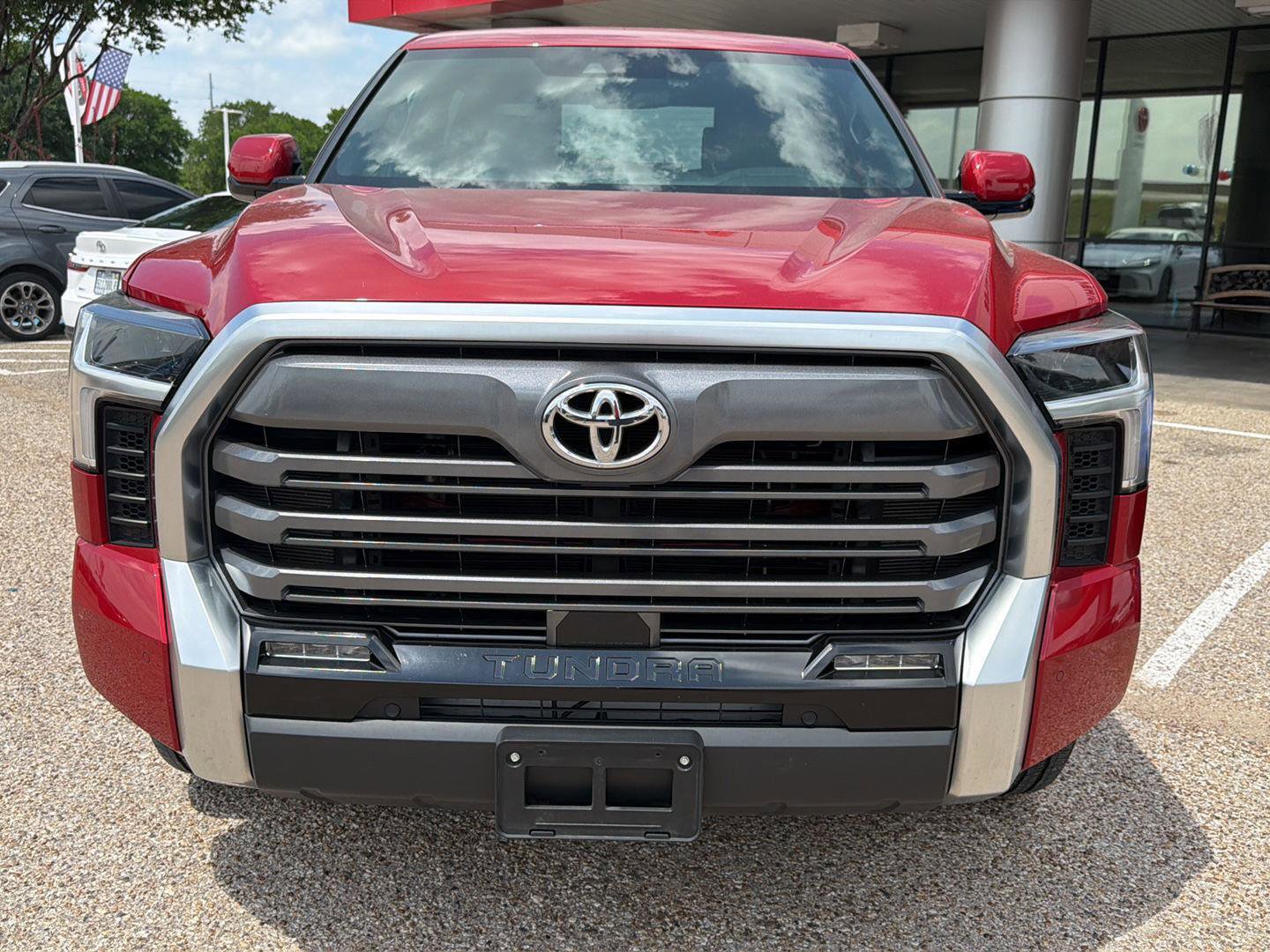 Used 2025 Toyota Tundra Limited w/ Power Package AWD/4WD image 9