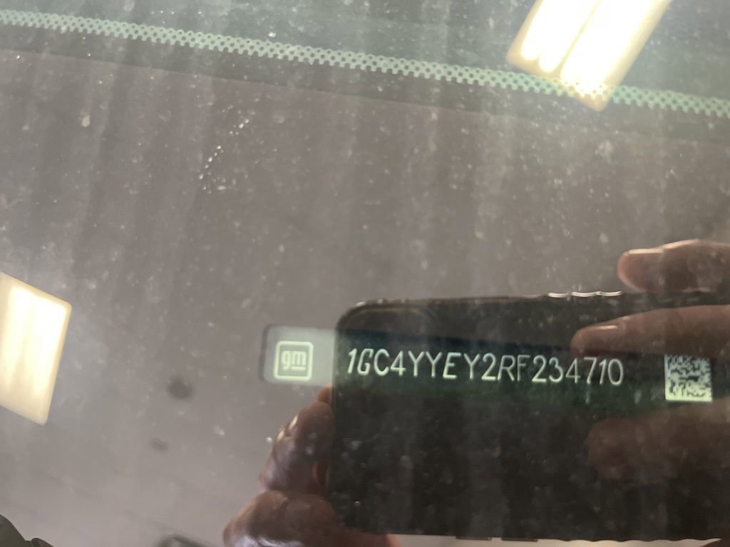 Used 2024 Chevrolet Silverado 2500 ZR2 w/ Technology Package image 6