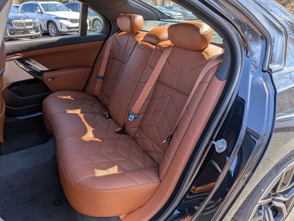 New 2026 BMW 760i xDrive w/ Executive Package image 20