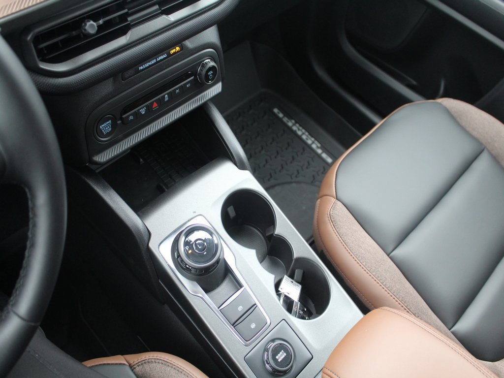 New 2025 Ford Bronco Sport Outer Banks w/ Outer Banks Tech Package+ image 18