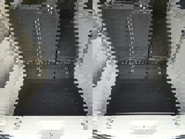 Used 2024 Chrysler Voyager LX image 10