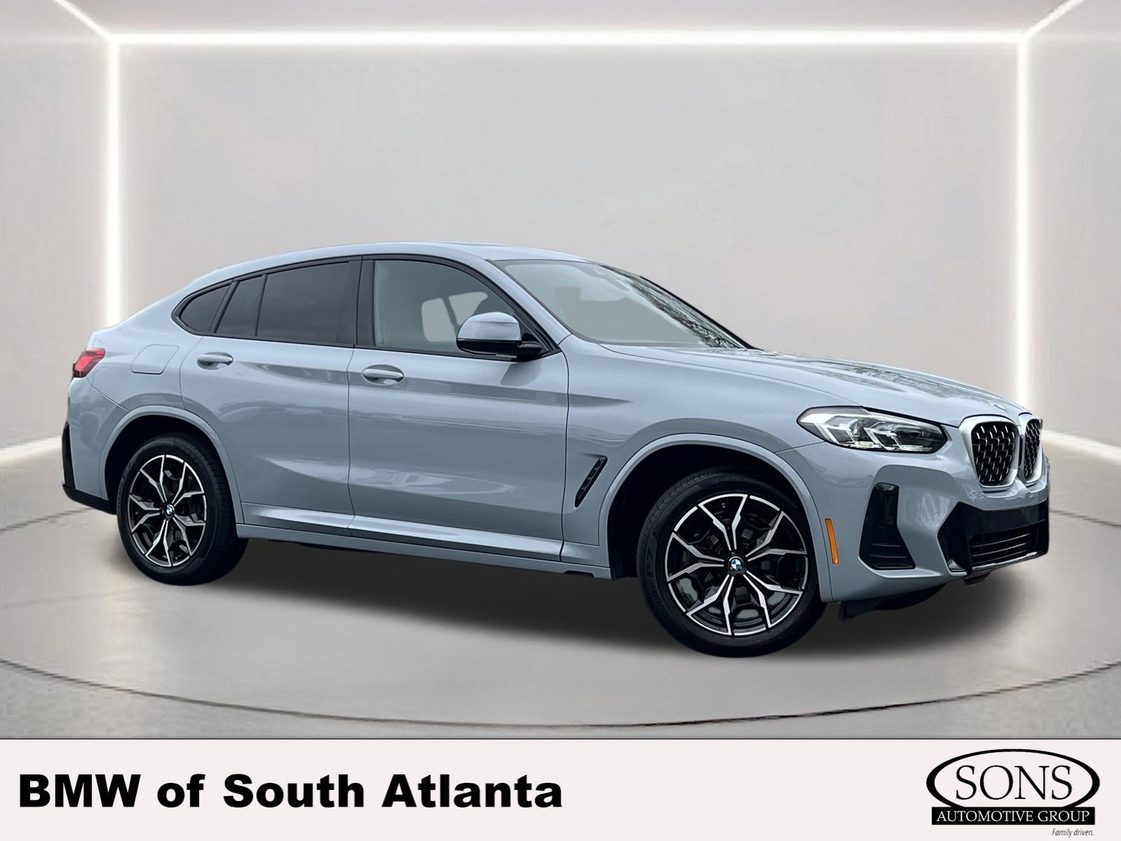 Used 2025 BMW X4 xDrive30i image 1