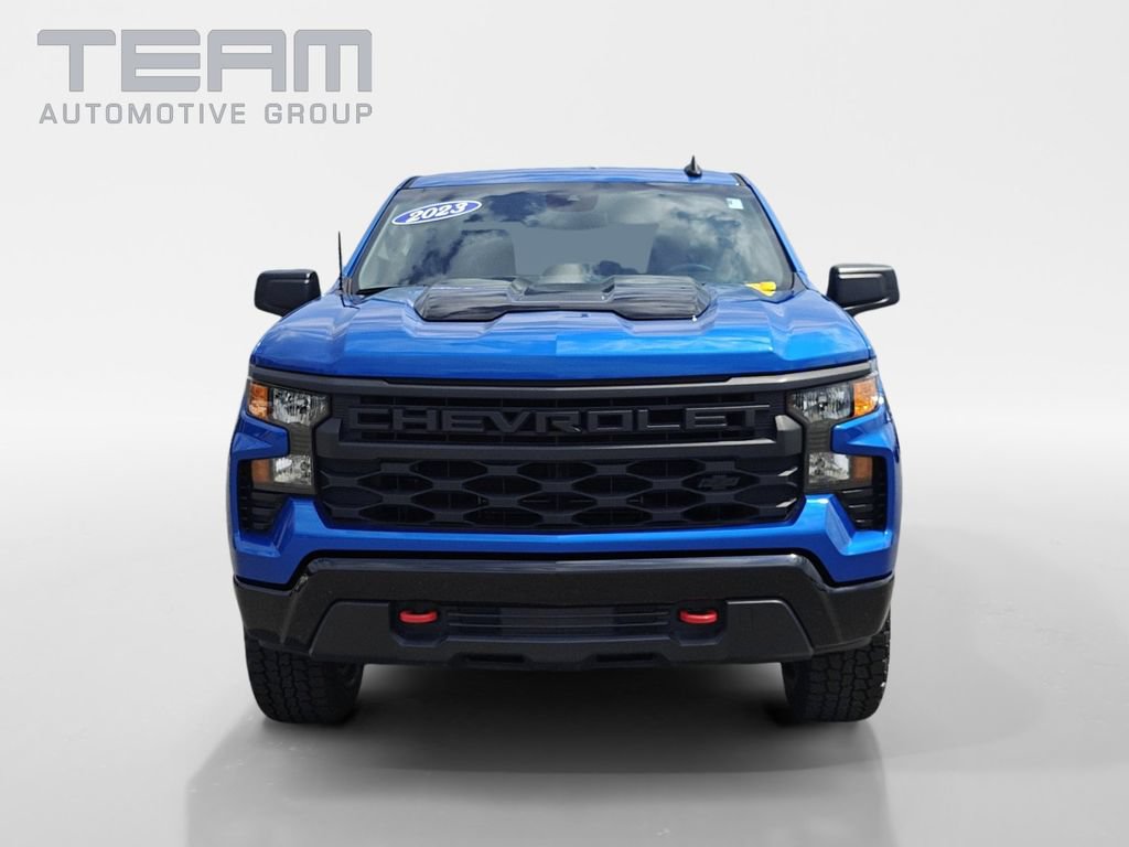 Used 2023 Chevrolet Silverado 1500 Custom Trail Boss w/ LPO, Dark Essentials Package AWD/4WD image 2