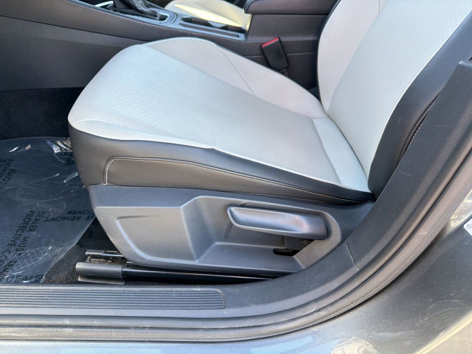 Used 2019 Volkswagen Jetta R-Line w/ R-Line Cold Weather Package image 13