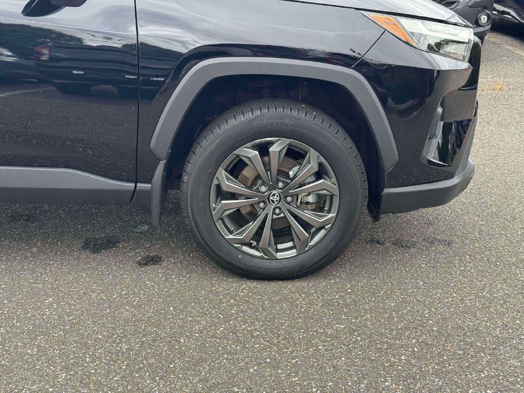 Used 2024 Toyota RAV4 XLE Premium w/ Weather Package AWD/4WD image 9