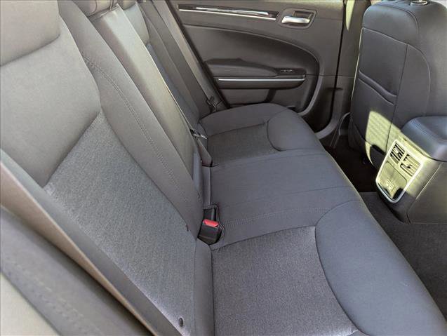 Used 2023 Chrysler 300 Touring w/ Sport Appearance Package image 27