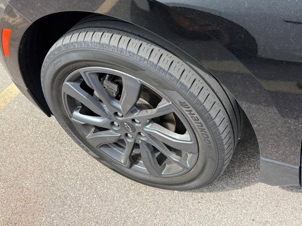 Used 2022 Chevrolet Equinox RS w/ RS Leather Package image 14