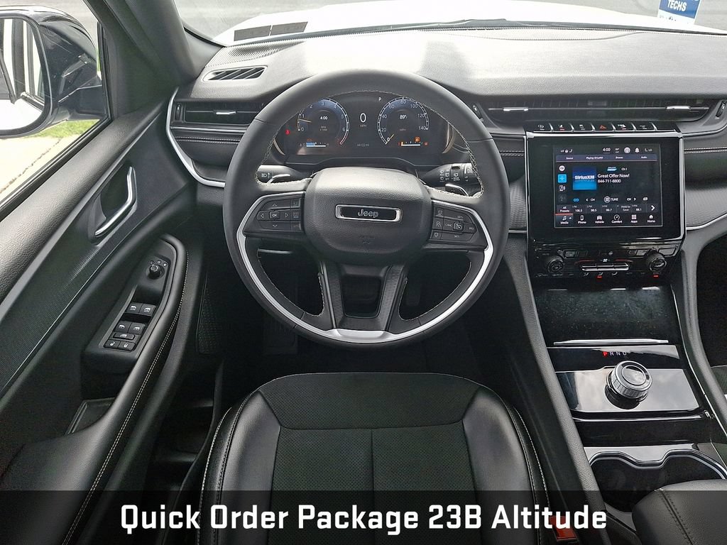 Used 2023 Jeep Grand Cherokee L Laredo AWD/4WD image 15