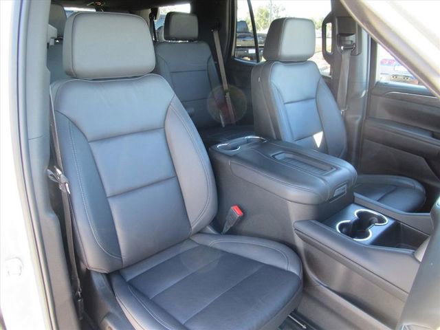 Used 2024 Chevrolet Tahoe Z71 w/ Luxury Package image 9