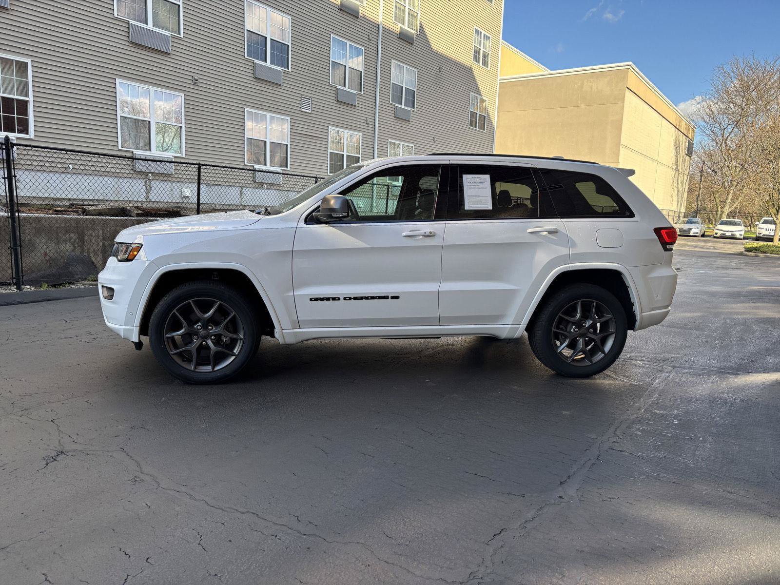 Used 2021 Jeep Grand Cherokee Limited w/ Quick Order Package 28K 80th AWD/4WD image 3