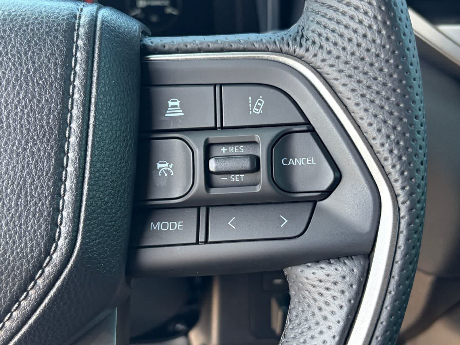 Used 2026 Toyota Tundra Limited AWD/4WD image 18