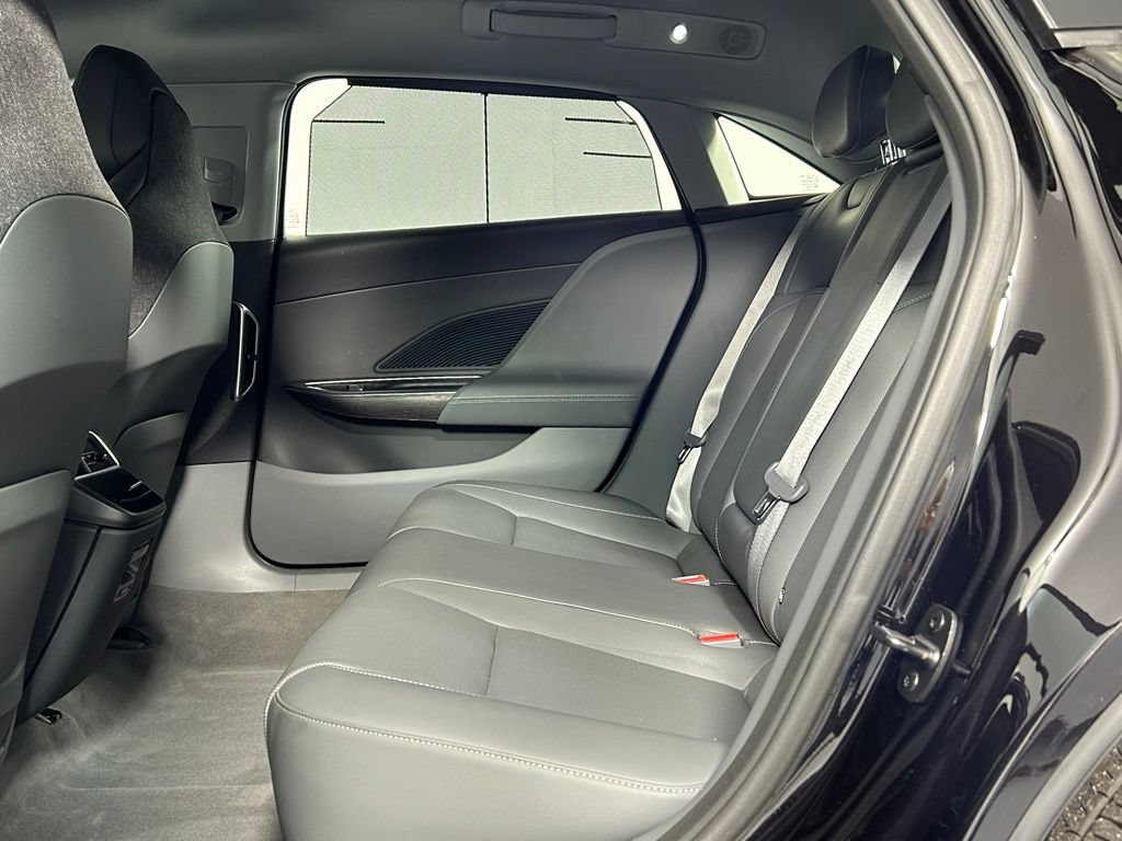 Used 2025 Lucid Air Touring AWD/4WD image 16