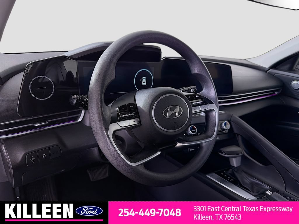 Used 2024 Hyundai Elantra SEL FWD image 8
