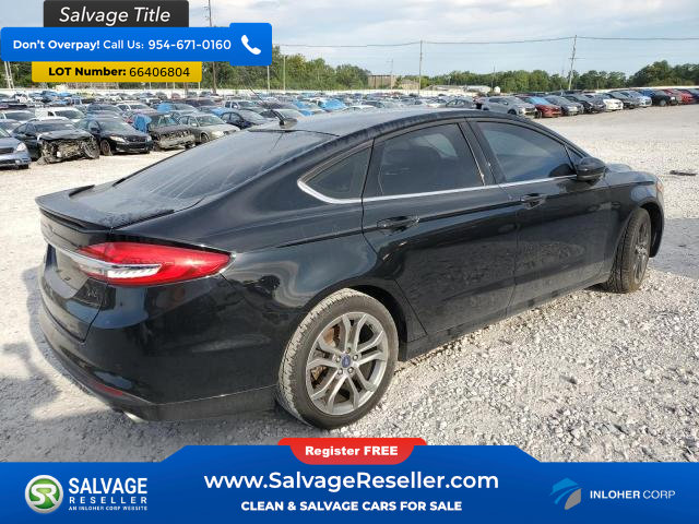 Used 2017 Ford Fusion SE w/ Equipment Group 201A image 4