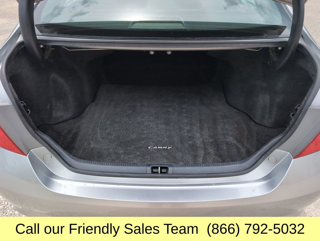 Used 2017 Toyota Camry XLE w/ Convenience Package FWD image 21