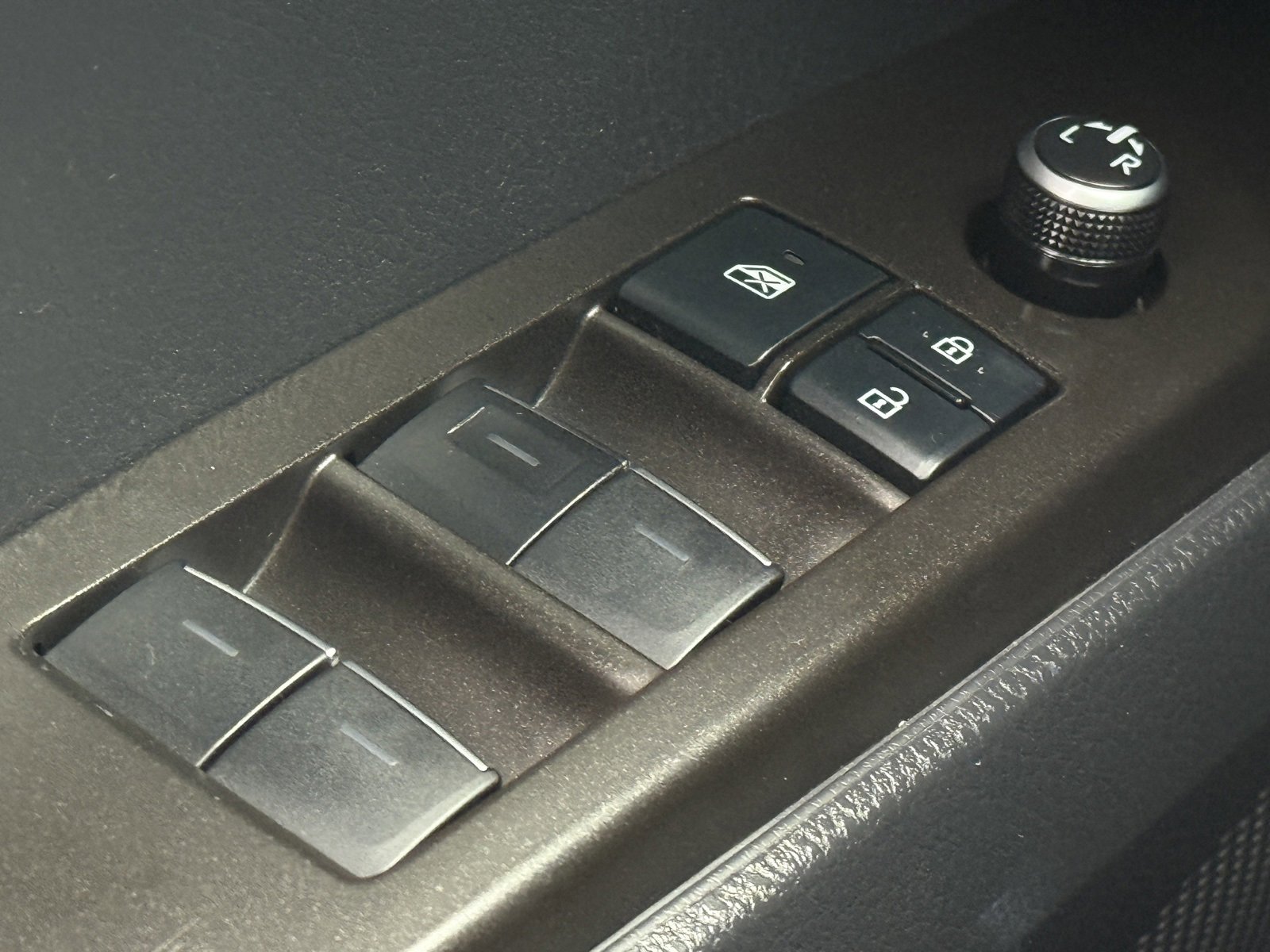 Used 2021 Toyota Camry XSE w/ Navigation Package image 32