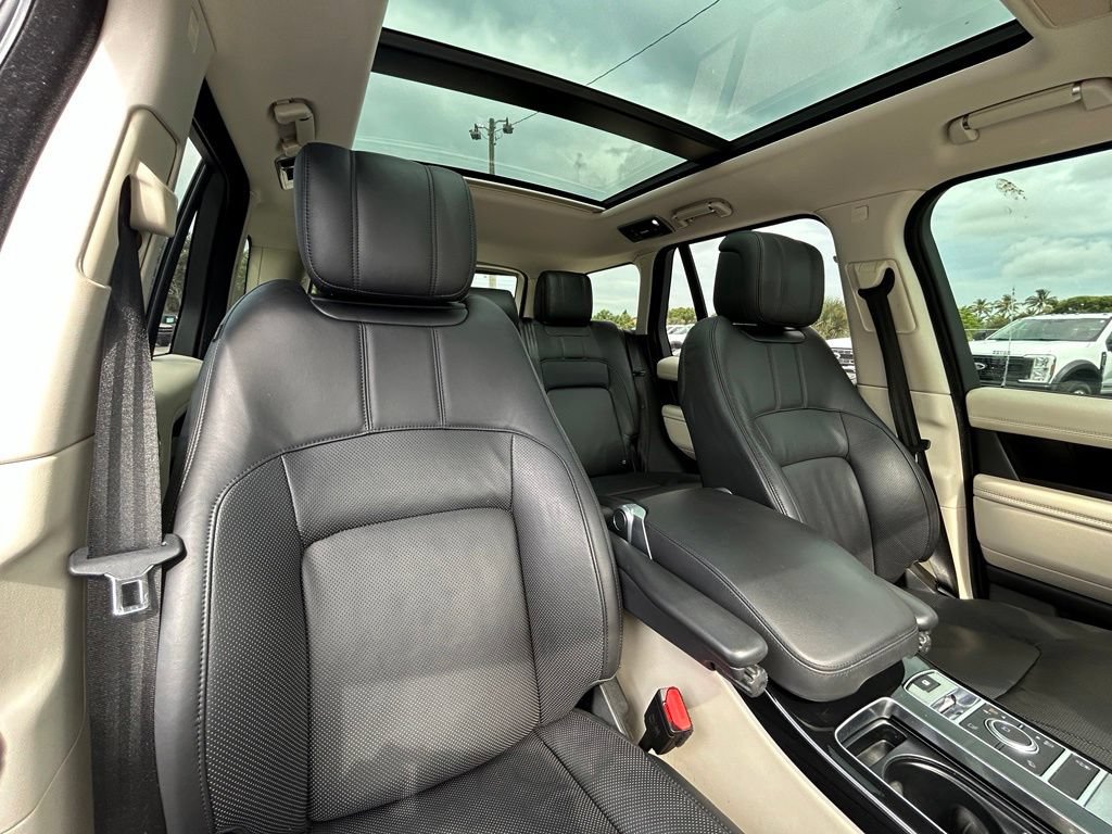 Used 2020 Land Rover Range Rover HSE AWD/4WD image 27