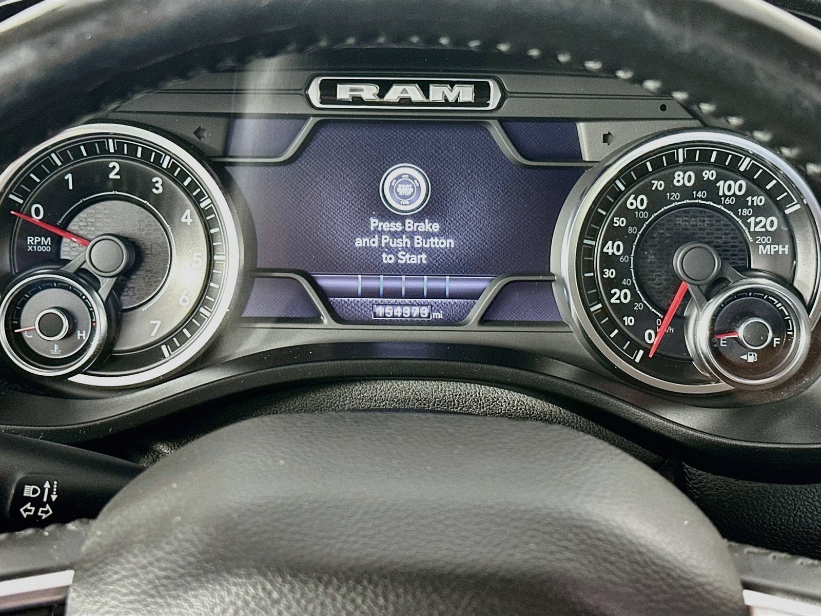 Used 2019 RAM 1500 Laramie AWD/4WD image 12