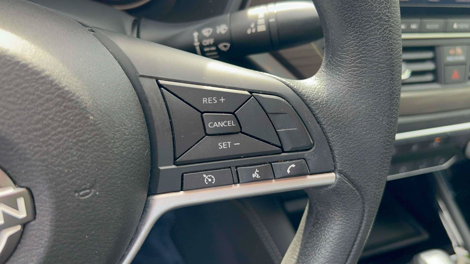 Used 2023 Nissan Altima 2.5 SV AWD/4WD image 19