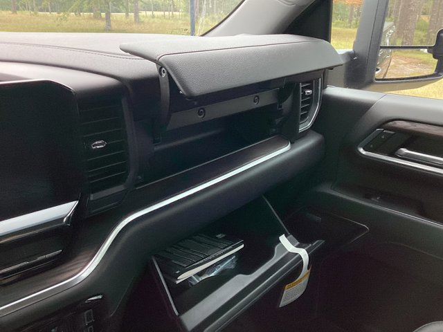New 2025 GMC Sierra 2500 SLT w/ SLT Premium Package image 29