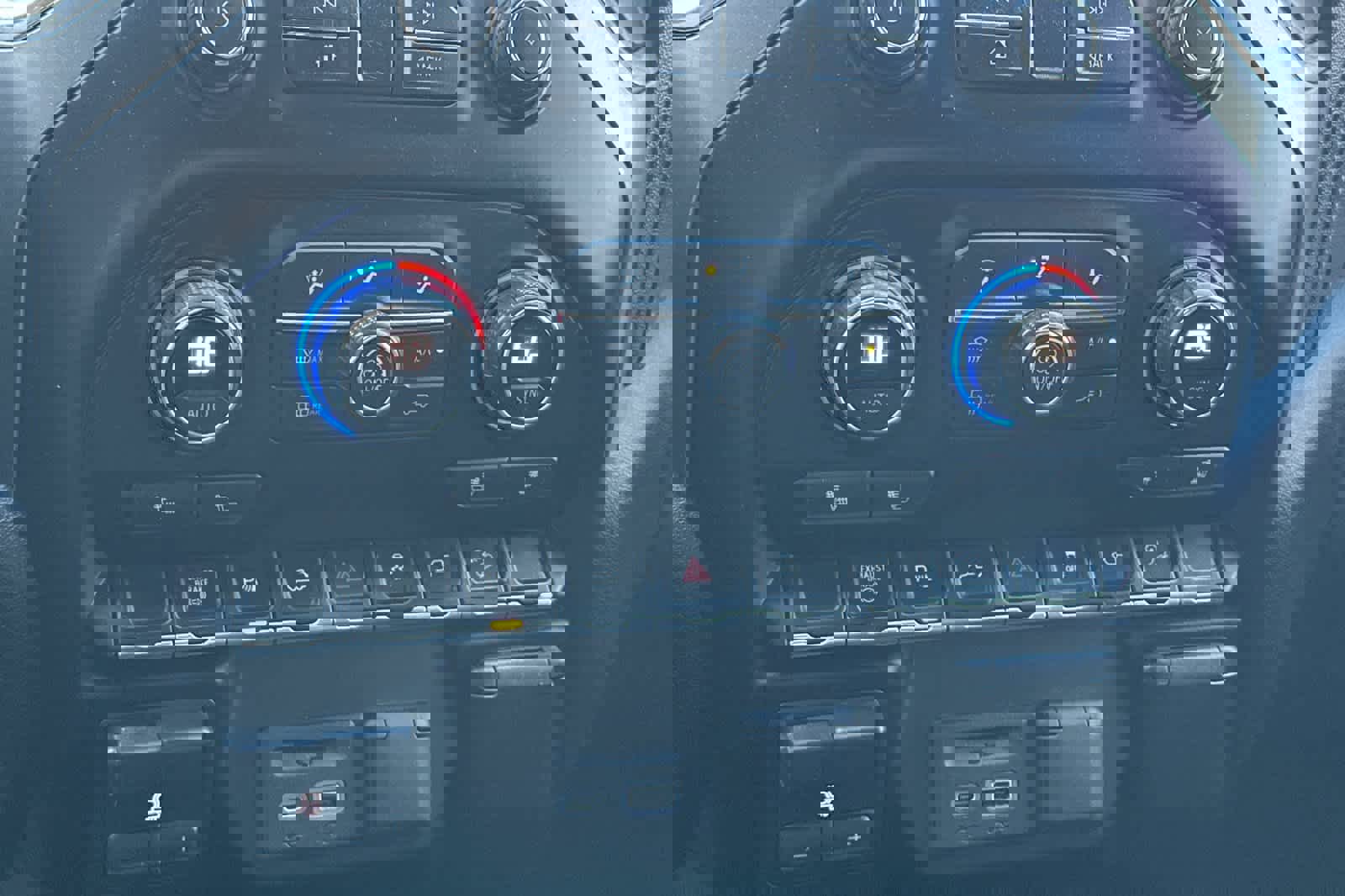 Used 2020 Chevrolet Silverado 2500 LT w/ All Star Edition image 21