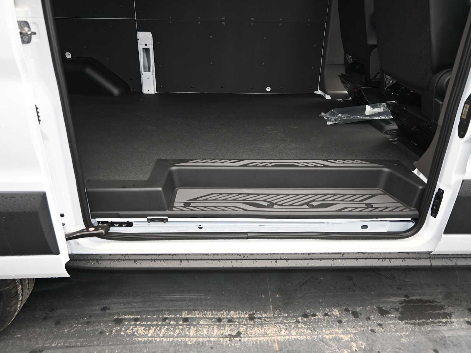 New 2024 Ford Transit 250 148 Medium Roof RWD image 11