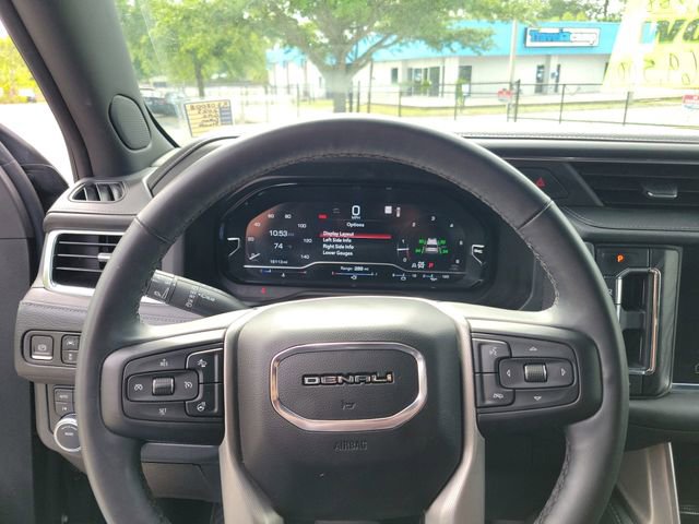 Used 2023 GMC Yukon Denali AWD/4WD image 18