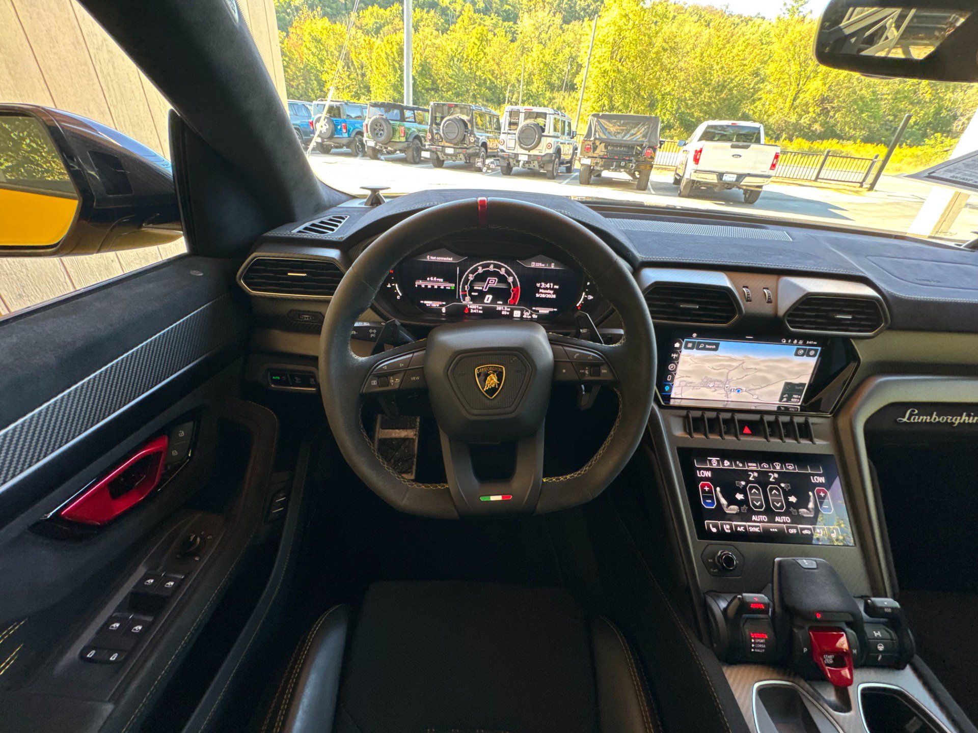Used 2023 Lamborghini Urus Performante AWD/4WD image 58