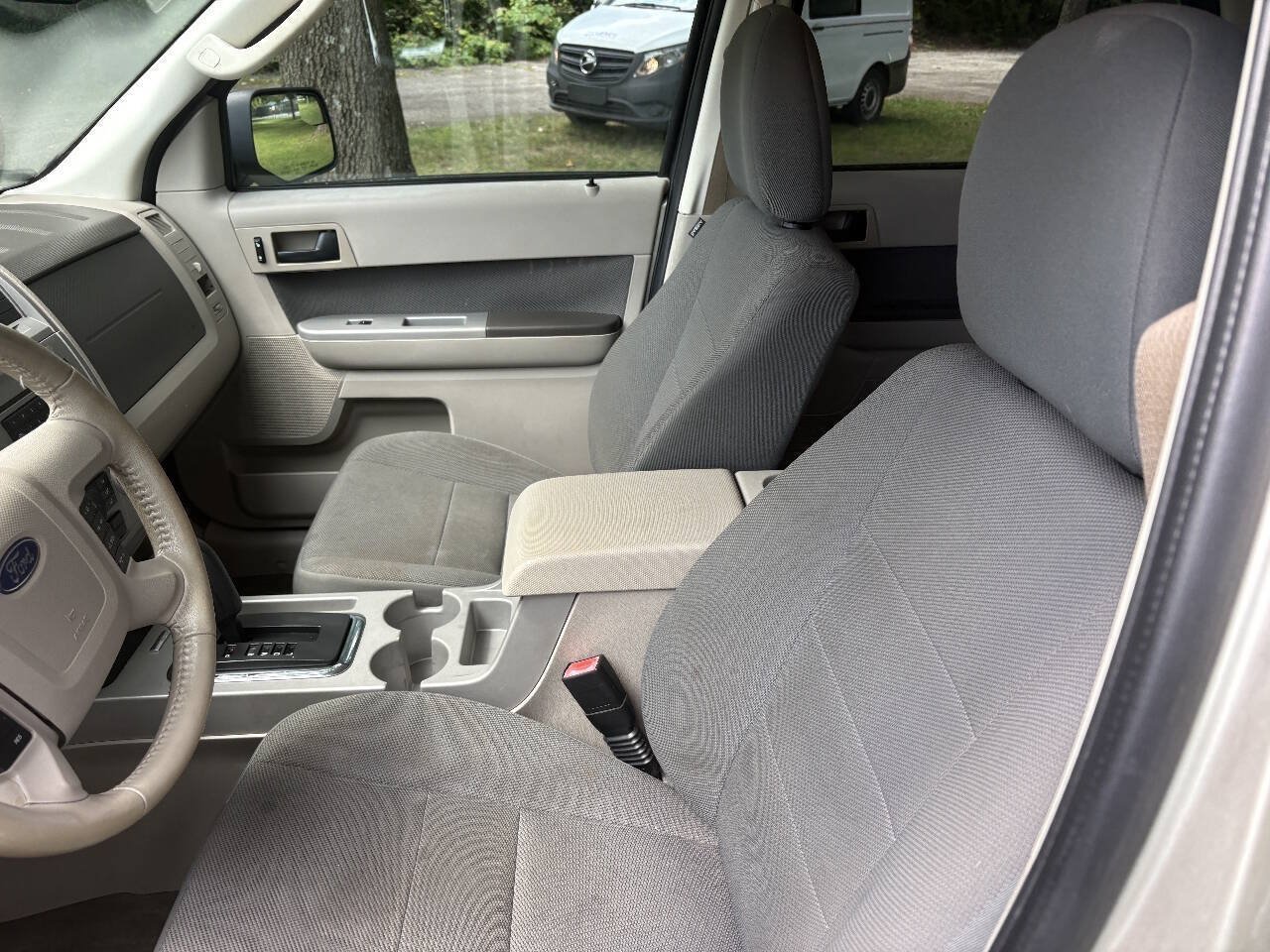 Used 2010 Ford Escape XLT FWD image 20