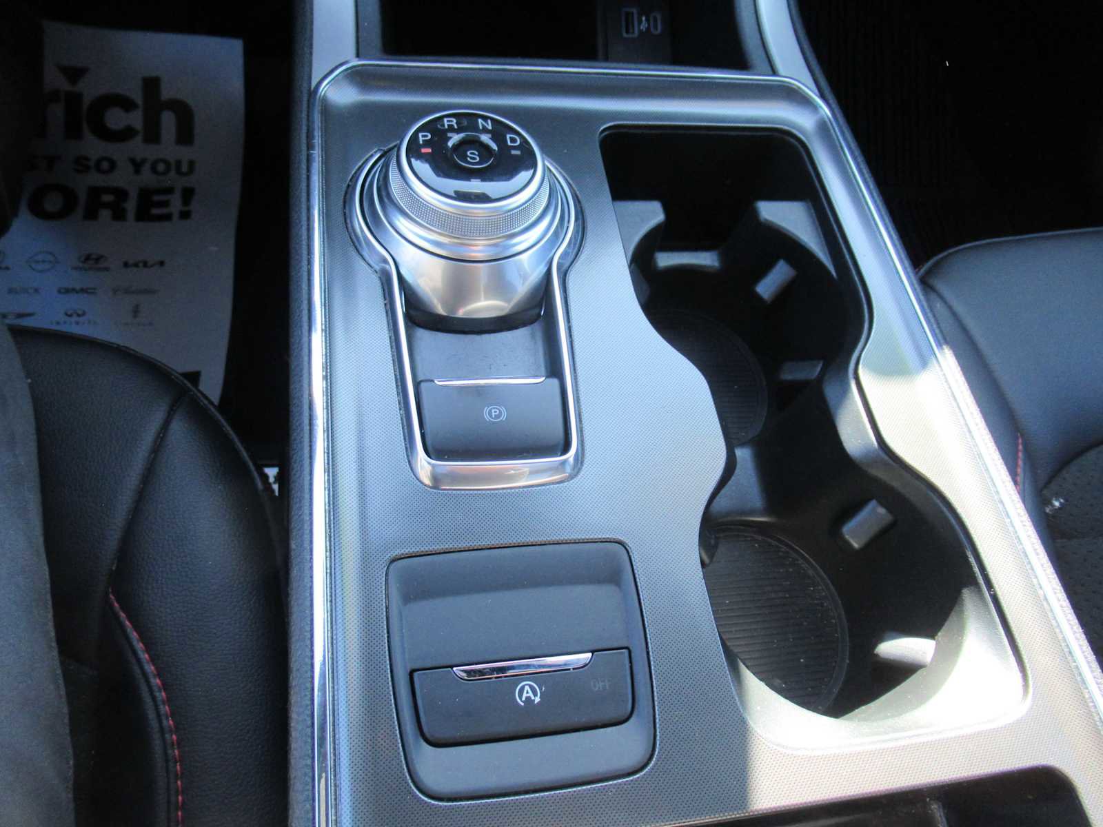 Used 2022 Ford Edge ST-Line image 25