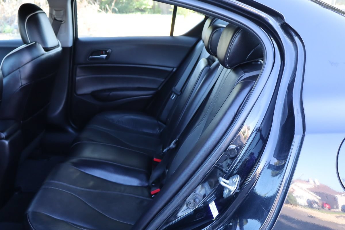 Used 2020 Acura ILX w/ Premium Package FWD image 20