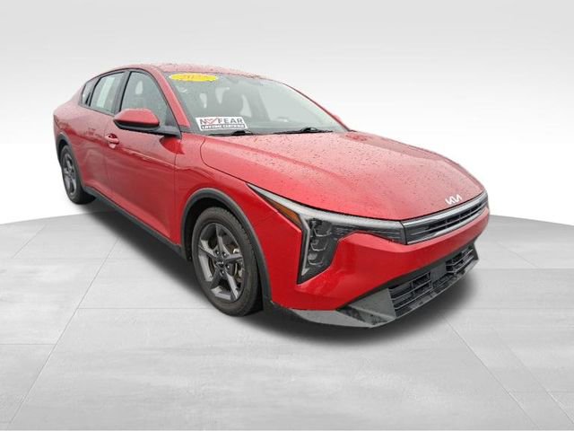 Used 2025 Kia K4 LXS image 3