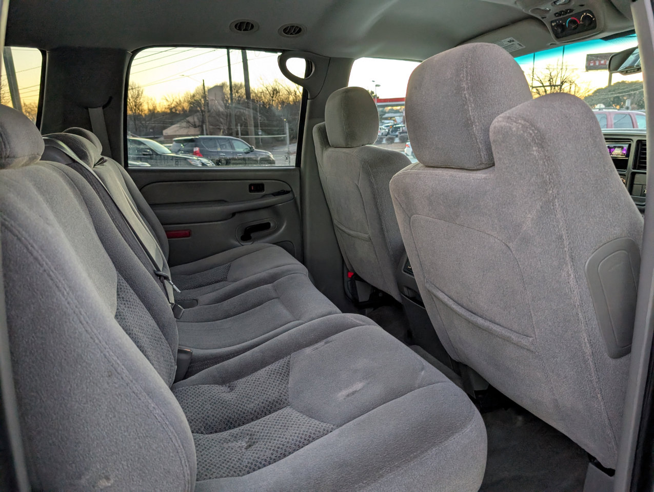 Used 2006 Chevrolet Suburban LS w/ Smart Select Package image 19