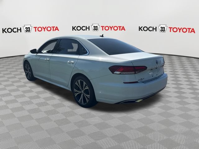 Used 2021 Volkswagen Passat 2.0T SE FWD image 6