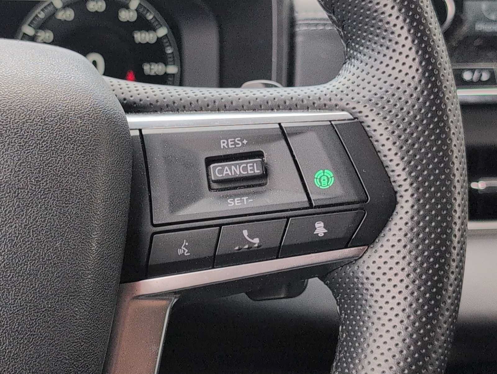 Used 2024 Mitsubishi Outlander SE AWD/4WD image 24