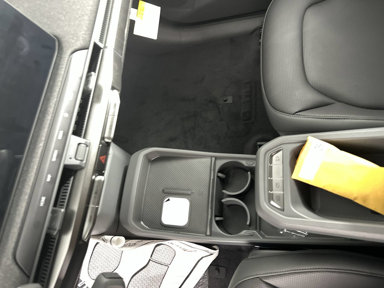 New 2027 Kia EV3 Wind FWD image 9