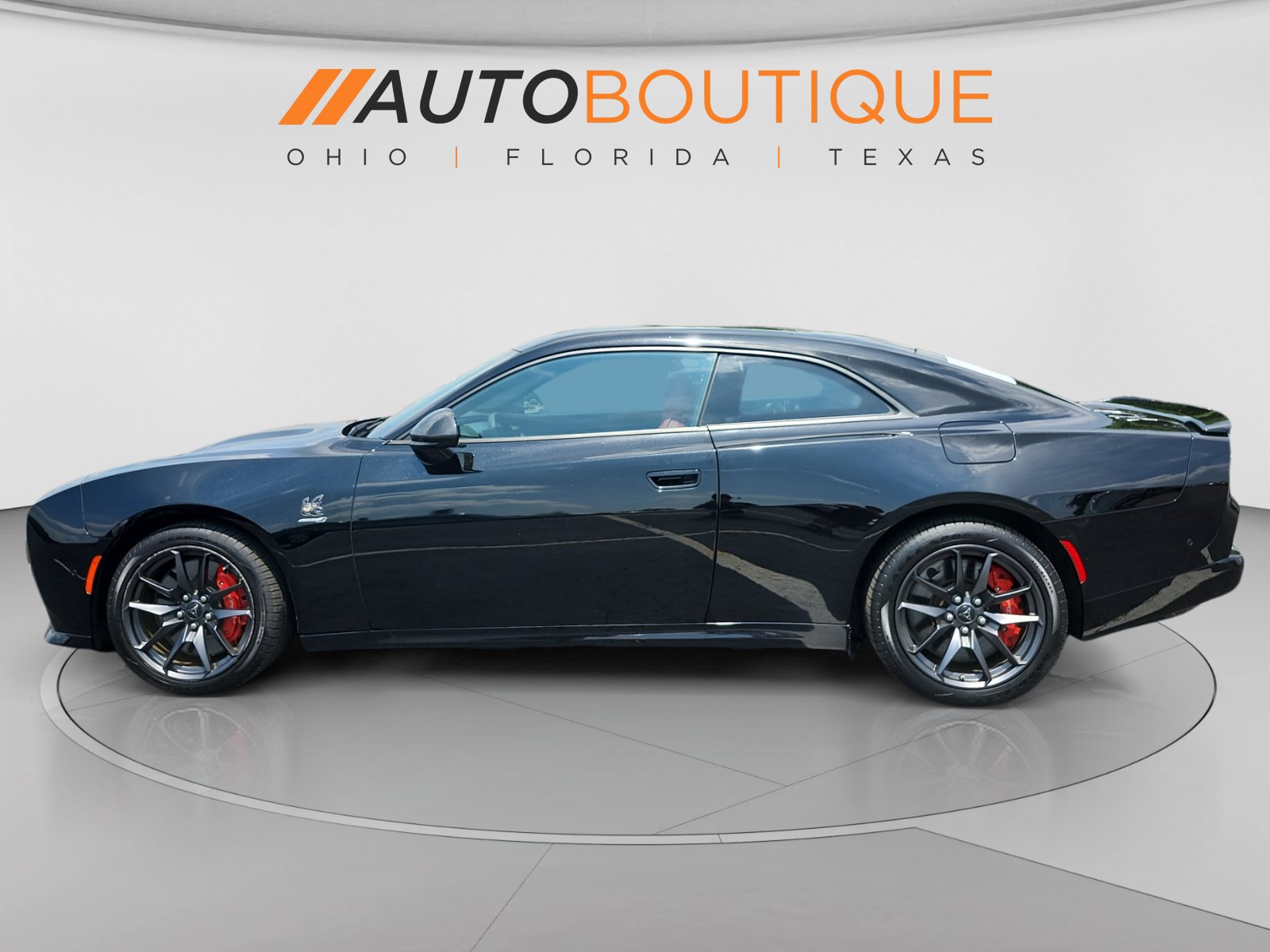 Used 2024 Dodge Charger Daytona Scat Pack w/ Plus Group AWD/4WD image 2