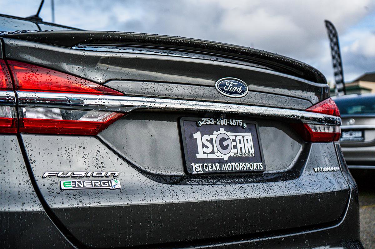 Used 2018 Ford Fusion Energi Titanium image 12