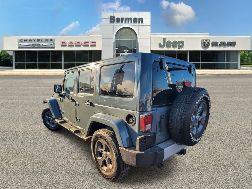 Used 2014 Jeep Wrangler Unlimited Sahara w/ Dual Top Group image 7