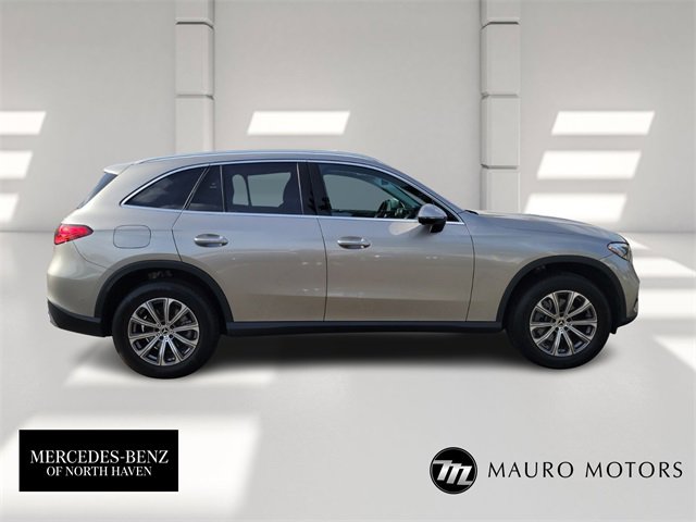 Used 2023 Mercedes-Benz GLC 300 4MATIC image 2