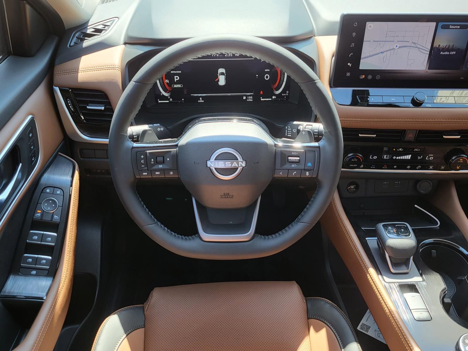 New 2026 Nissan Rogue Platinum image 2