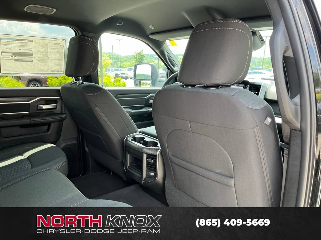 New 2026 RAM 3500 Big Horn AWD/4WD image 24