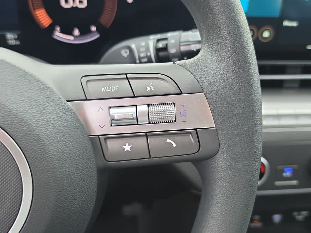 New 2027 Hyundai Kona SE FWD image 25