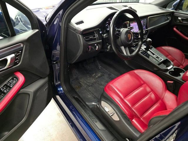 Used 2022 Porsche Macan GTS w/ Sport Chrono Package image 15