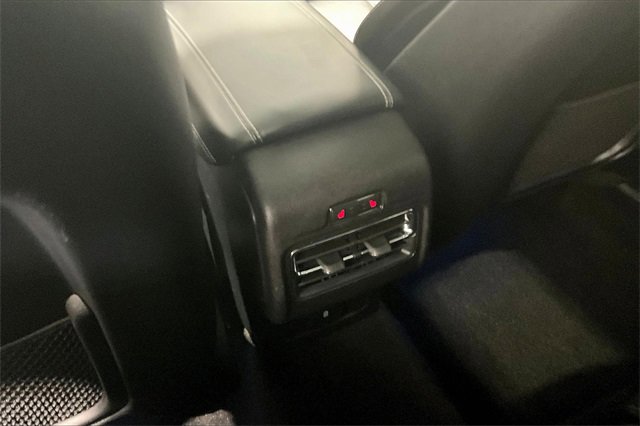 Used 2021 Lincoln Corsair Reserve w/ Equipment Group 201A image 10